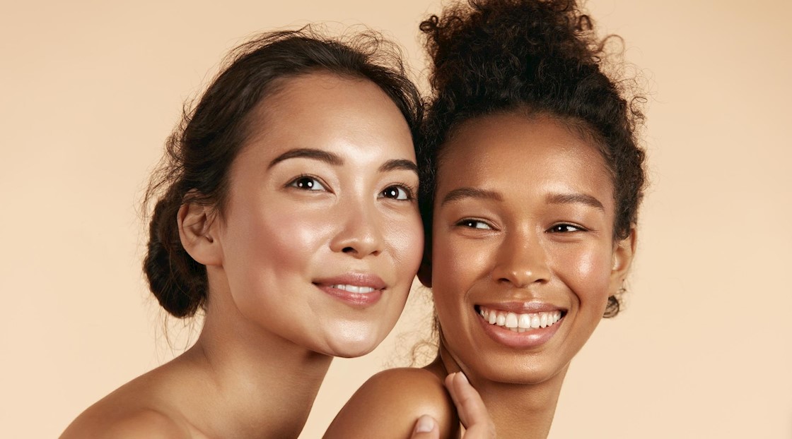 在最新一期的專業(yè)美容雜志中談論所有關(guān)于谷胱甘肽的事情！